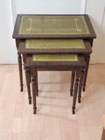 Dreiteiliger Satztisch im Vintage-Regency-Stil Mahagoni