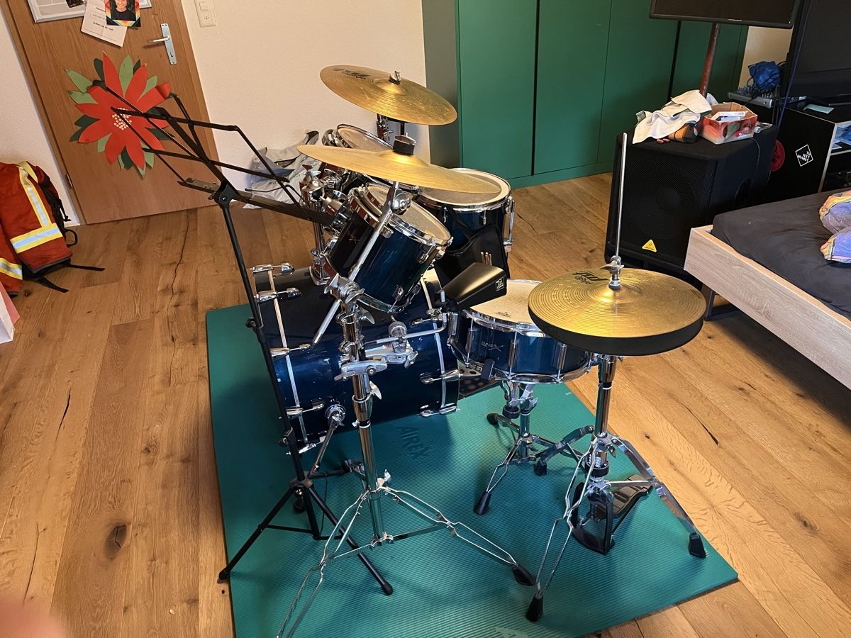 Musikinstrumente: Schlagzeug – Gebraucht aus Thierachern von d_f_9mkw 3