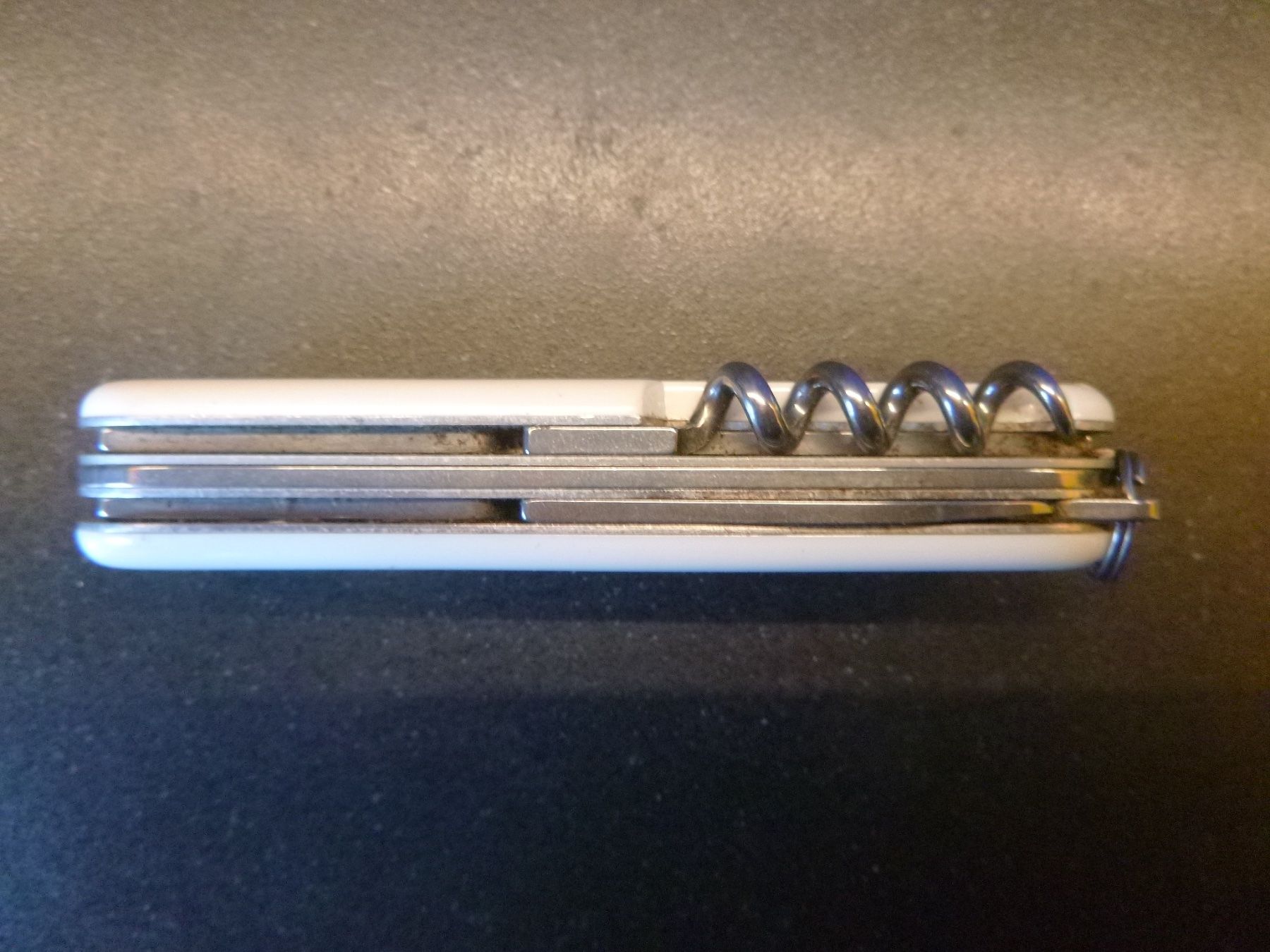Victorinox Coltelli tascabile: Victorinox-Taschenmesser mit Säge – Usato da Freudwil venduto da Traktor57 7
