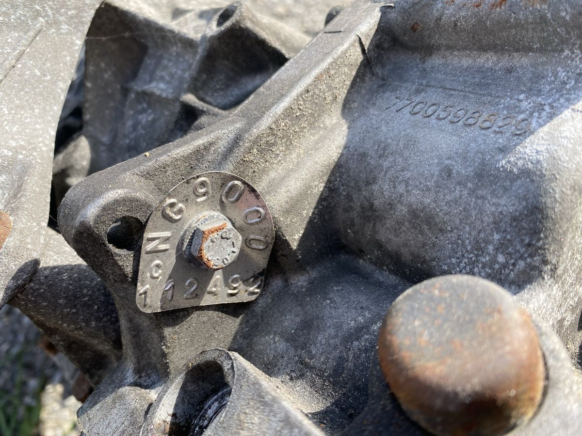 Renault Tutti pezzi di ricambio auto: Renault 21 Getriebe NG9 000 – Difettoso da Unteriberg venduto da gia_fbf9 4