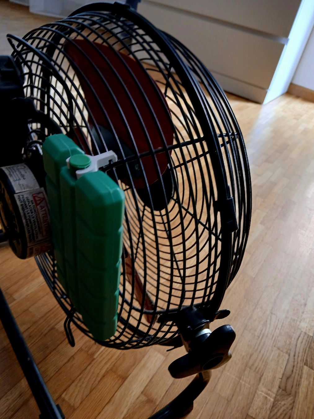 Ventilatori: Ventilator Halterung für Kühlpads – Nuovo (secondo la descrizione) da Binningen venduto da ari_sq2w 1