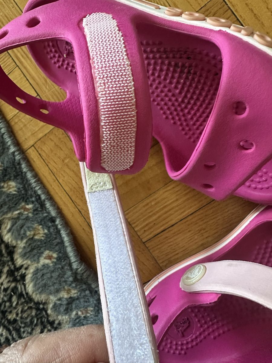 Crocs Chaussures garçon: Crocs sandale gr 22/23 – D'occasion à Uster par bek_v2ct 5