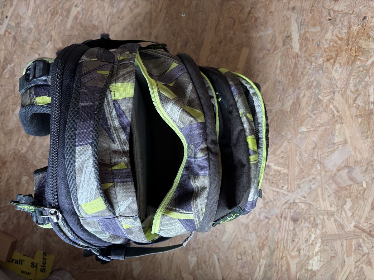 Satch Zaini: Schulranzen Satch Grün, Rucksack – Usato da Appenzell Eggerstanden venduto da fab_jqr6 1