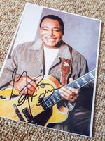 George Benson - Autogramm auf Foto