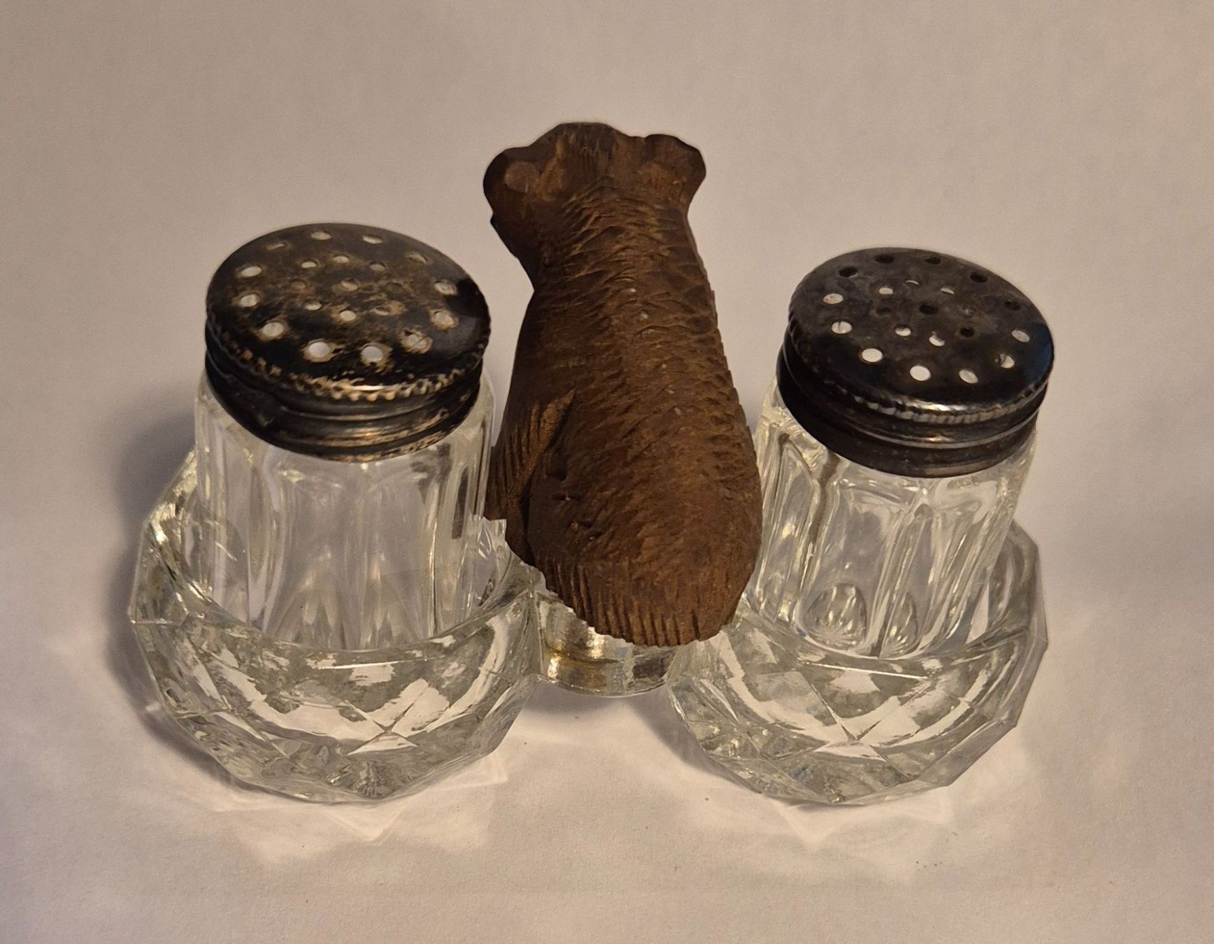 Figuren: Saliere aus Holz handgeschnitzt mit Brienzer Bär – Gebraucht aus Neerach von SilliS 5