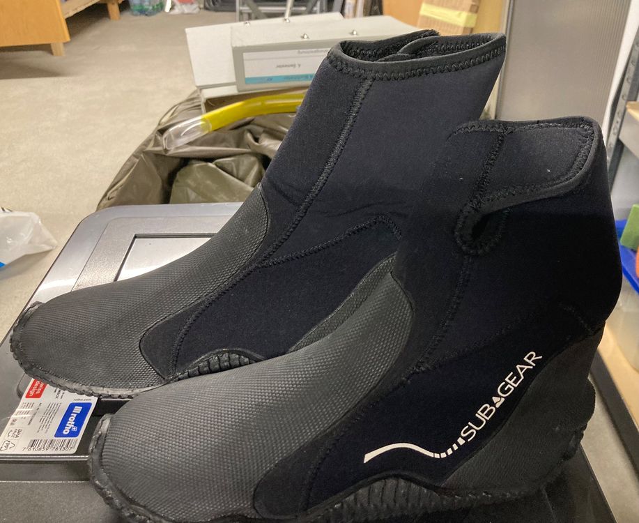 SUBGEAR Füsslinge für Flossen (Neu (gemäss Beschreibung)) in Hittnau ...