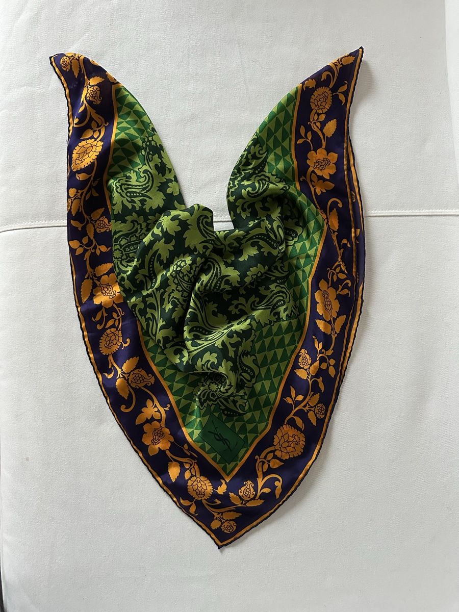 Saint Laurent Foulards, Tücher & Schals: Seidentuch YSL – Neu (gemäss Beschreibung) aus Zollikon von _M65_ 1