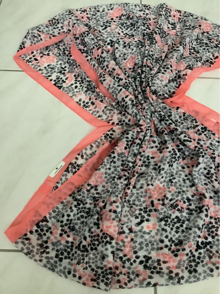 Tom Tailor Foulard & Sciarpe: Schlauchschal „TOM TAILOR – Usato da Kriens venduto da luna032 1
