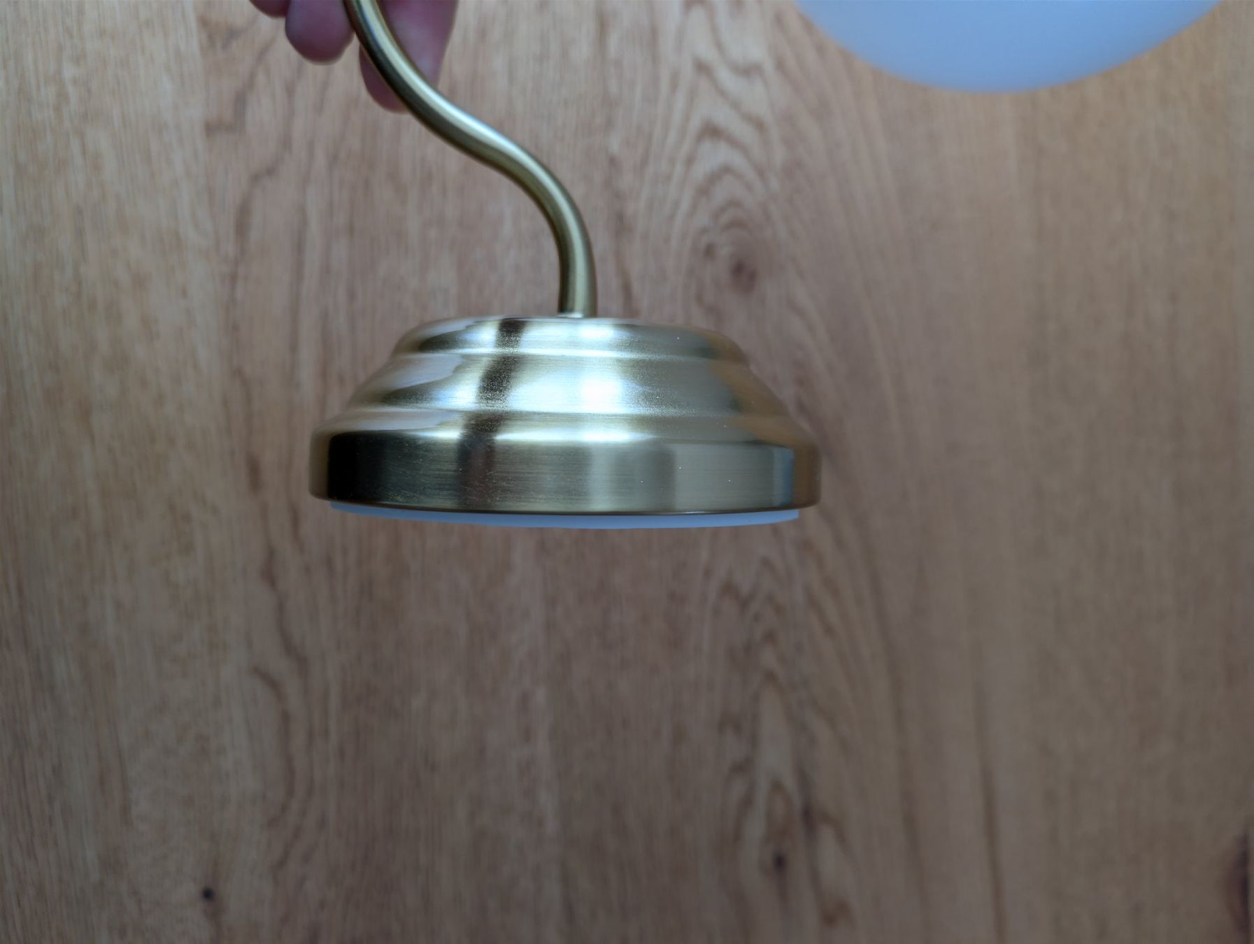Ikea Lampes: Ikea Wandlampe Messingfarbig mit Glaskugel – D'occasion à Oberhasli par Sepp33 4