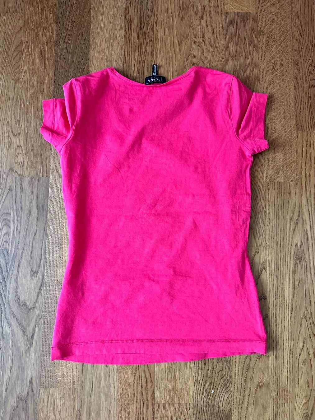 Escada T-Shirts: Escada T-Shirt – Neu und originalverpackt aus Ebikon von nat_jzh5 1