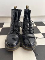 Dr Martens Lack-Leder