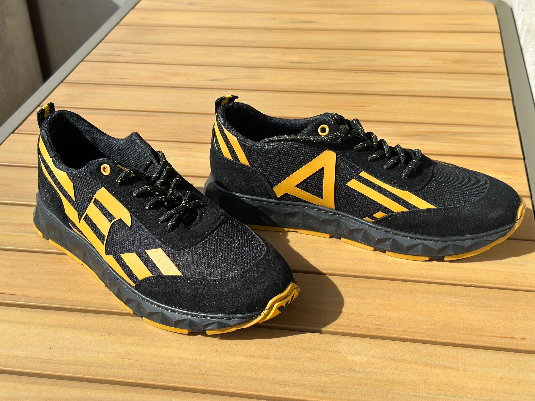 Armani Scarpe da uomo: Emporio Armani Schuhe – Usato da Olten venduto da iul_85lm