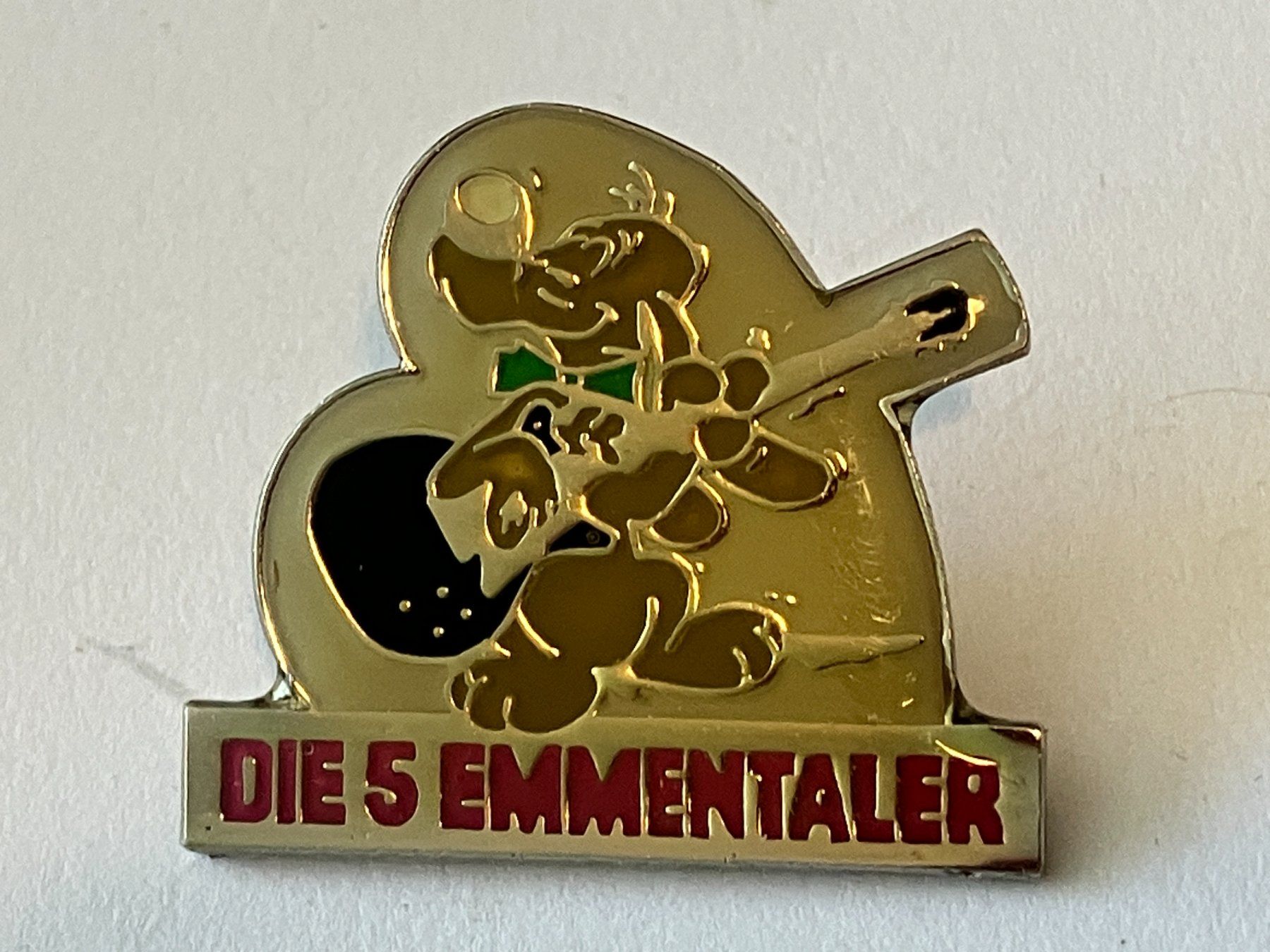 Placchette & Badge: 1 Pin Die 5 Emmentaler – Usato da Basel venduto da djwwpp