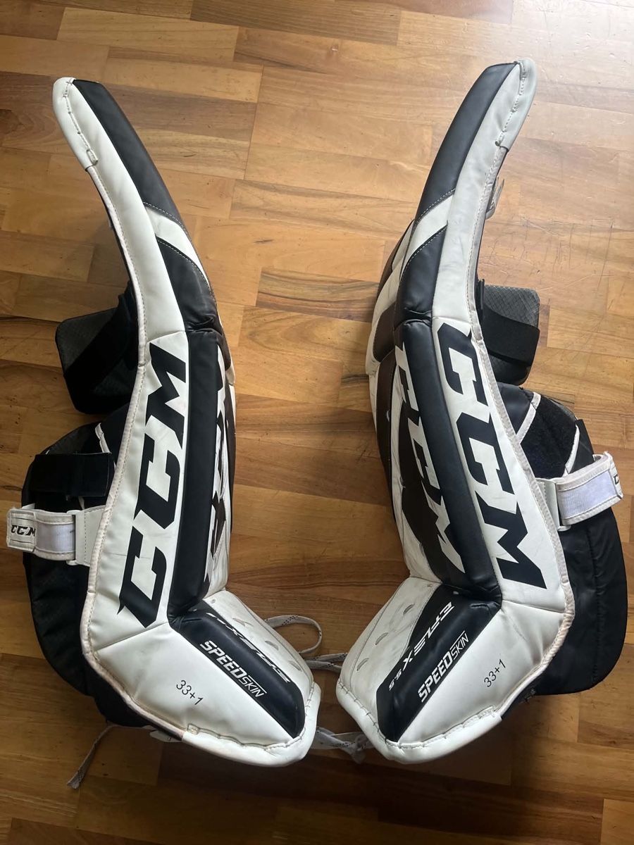 Ccm Schutz & Schoner: CCM eflex 5.5 pads  – Gebraucht aus Sierre von Rouvinez-vich 1