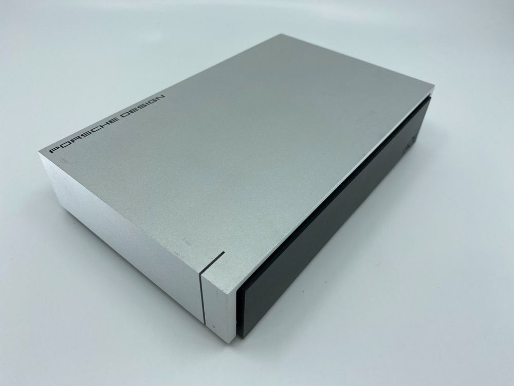 Lacie Dischi rigidi: LaCie Porsche Design Desktop Drive 8 TB - P9233 USB3 – Usato da Langwiesen venduto da Restposten-24 5