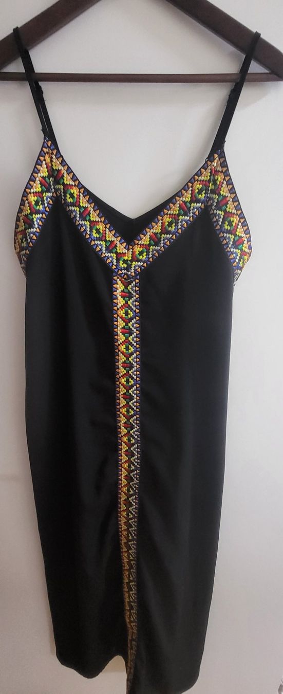 Vestiti: Maxikleid mit Geo Bandmuster – Nuovo (secondo la descrizione) da Basel venduto da sci_67ms
