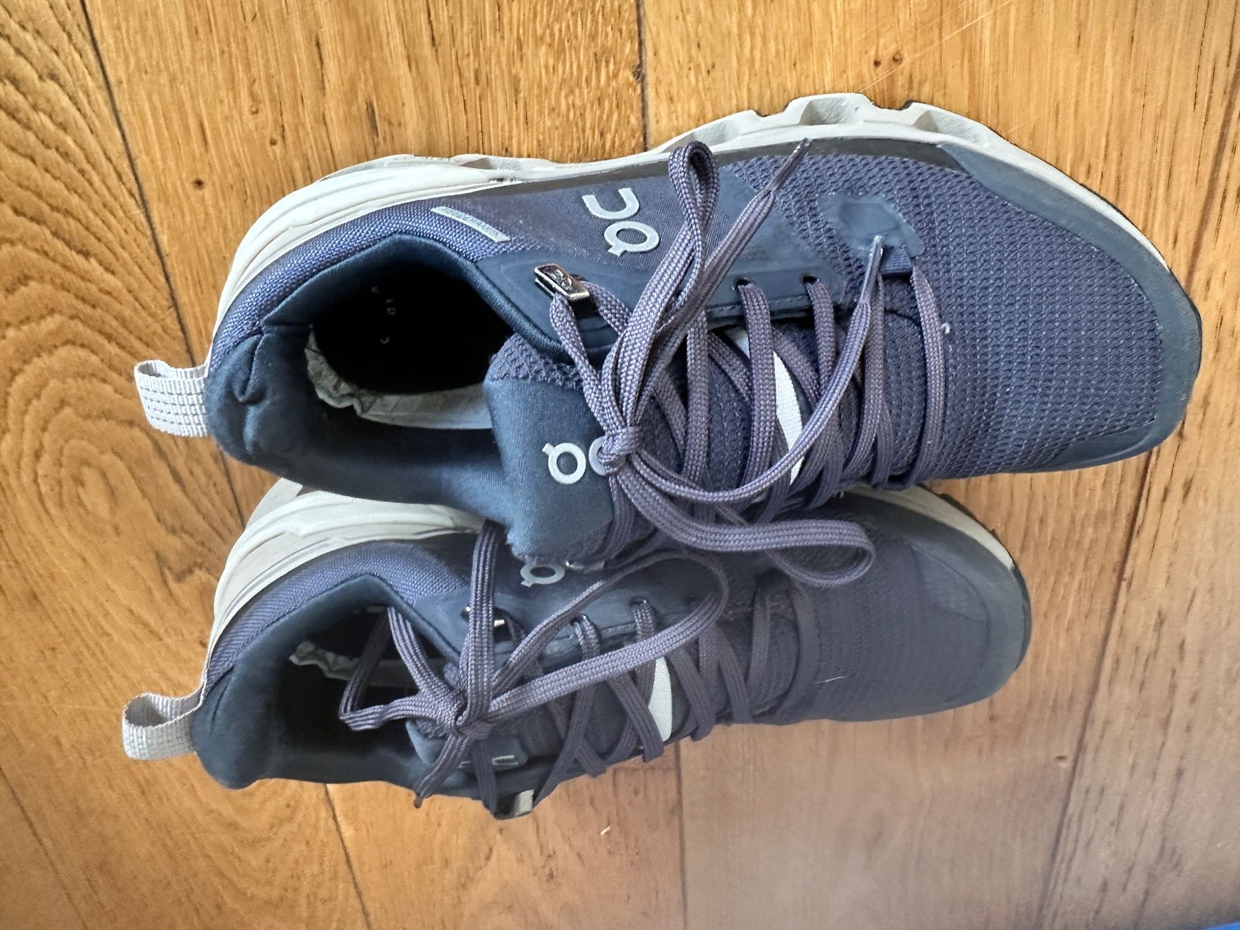 Herrenschuhe: On Cloud Waterproof Herren Laufschuhe, Grösse 44 – Gebraucht aus Basel von boo_dc8c 3