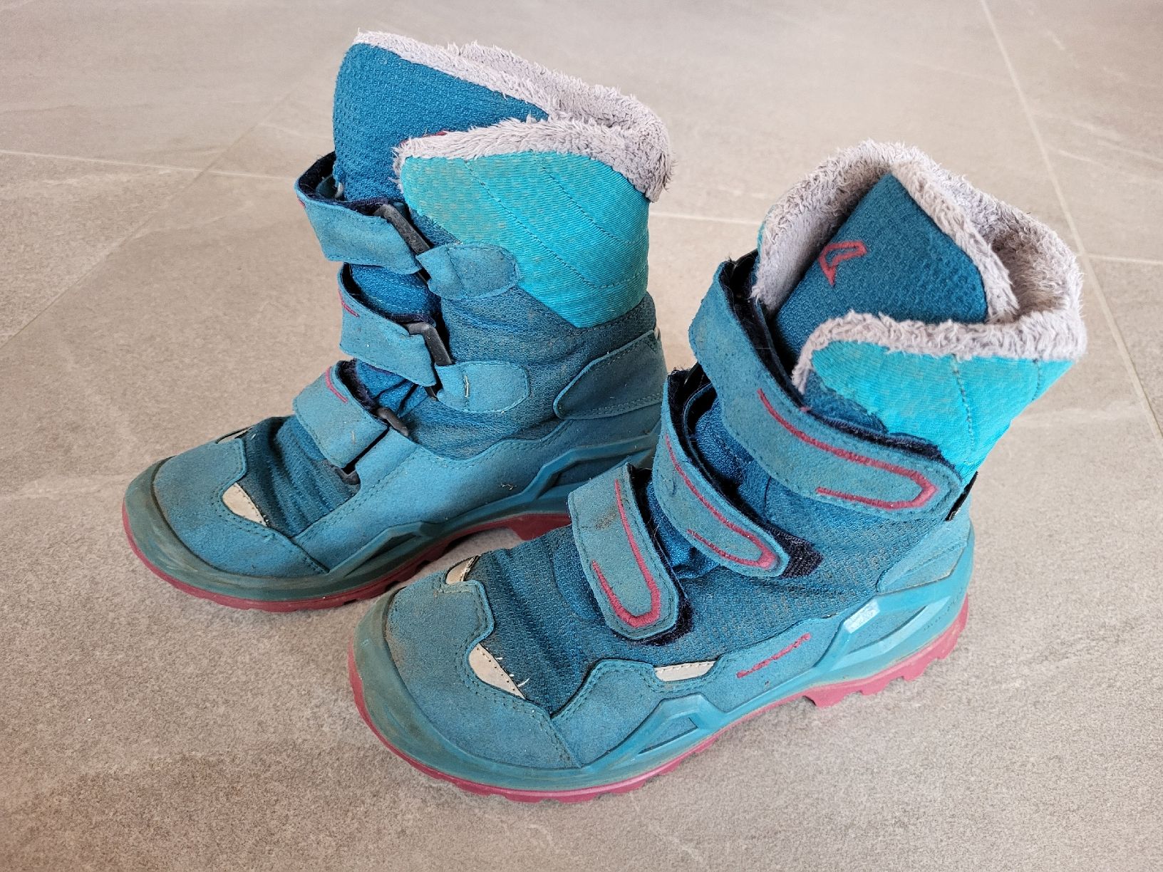 Lowa Scarpe per ragazzi: Winterstiefel von Lowa, Grösse 33 – Usato da Oberwangen TG venduto da Murmel82