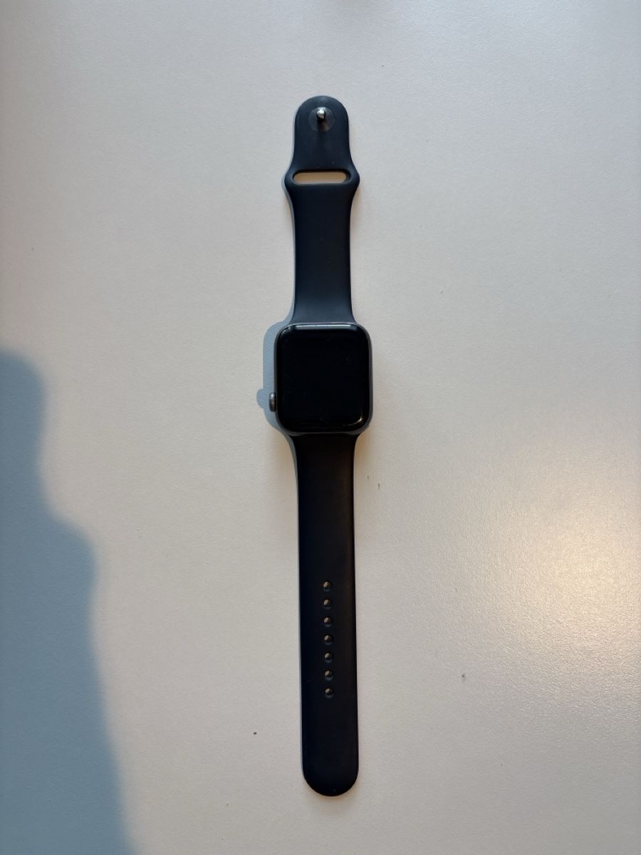 Apple Smartwatch: Apple Watch Nike Series 4 44mm GPS – Difettoso da Zürich venduto da NewtonIssac