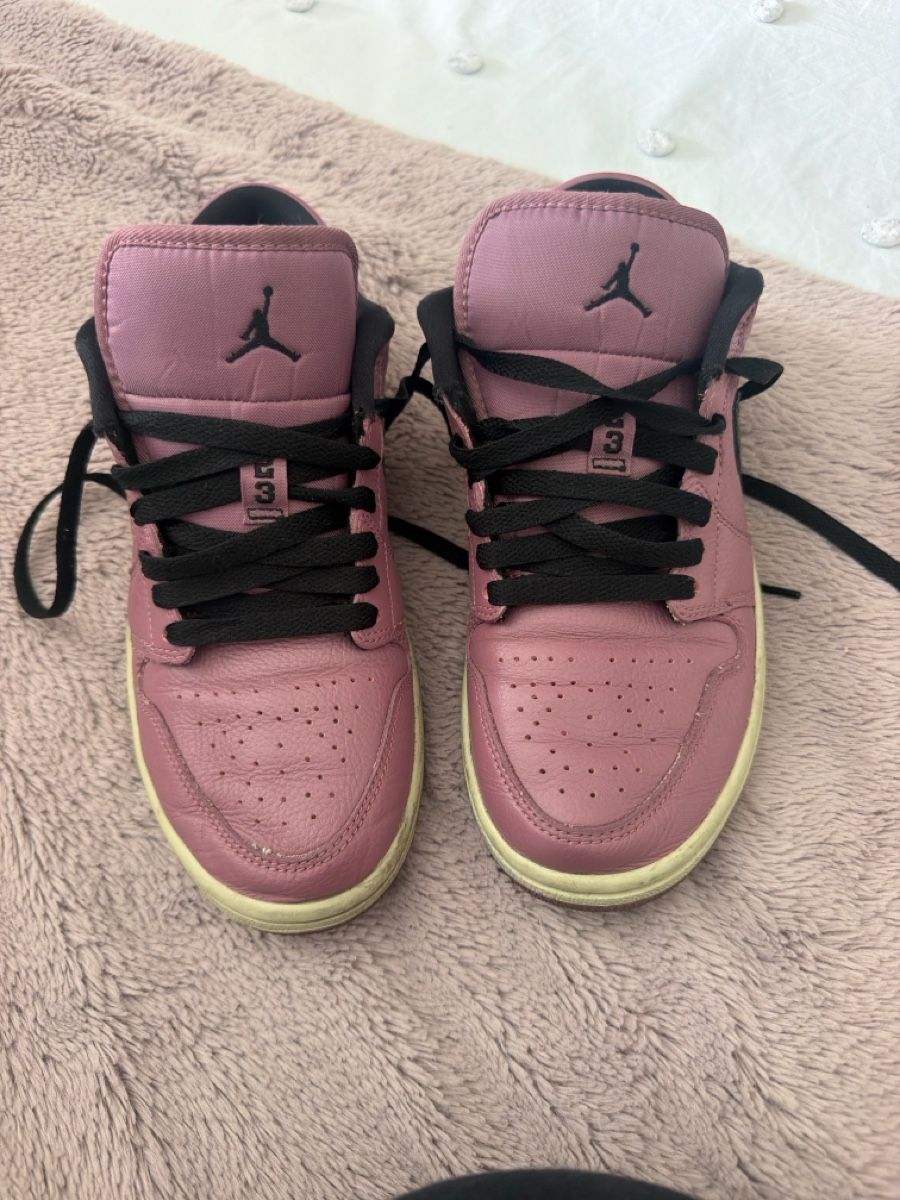 Chaussures hommes: nike air jordan  – D'occasion à Sion par tatiana.1508