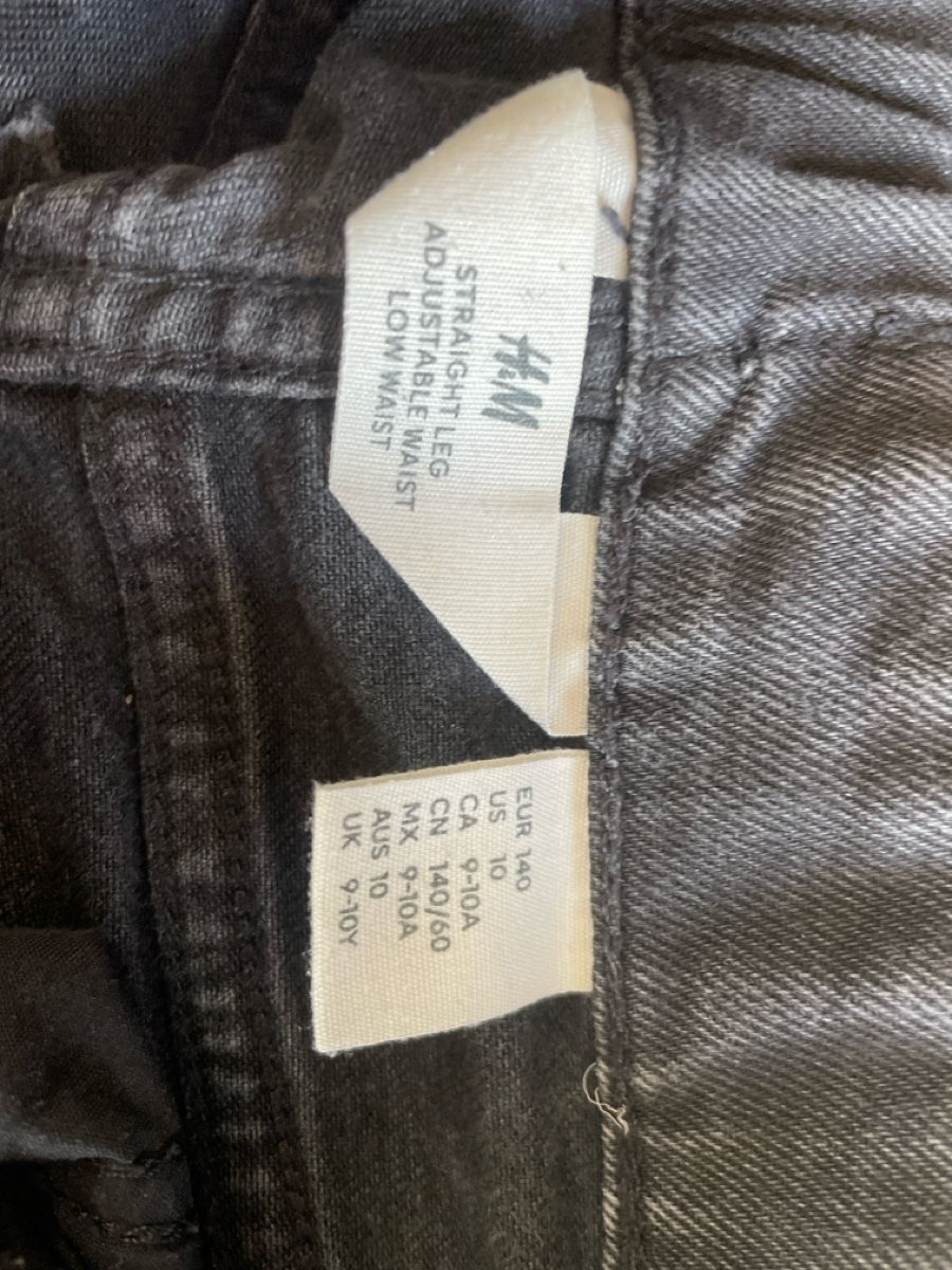 H&M Pantaloni: Jeans noir – Usato da St-Saphorin-Morges venduto da duc_7vm7 2