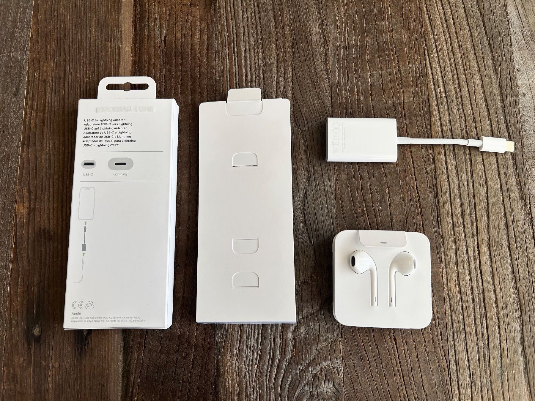 Apple Unità & Adattatore: Apple USB C to Lightning / Card Reader / Earpods / Adapter – Nuovo (secondo la descrizione) da Langenthal venduto da Kuschi 1