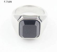 Edelstahl Ring mit schwarzem Stein, Grösse 65 , 67 neu