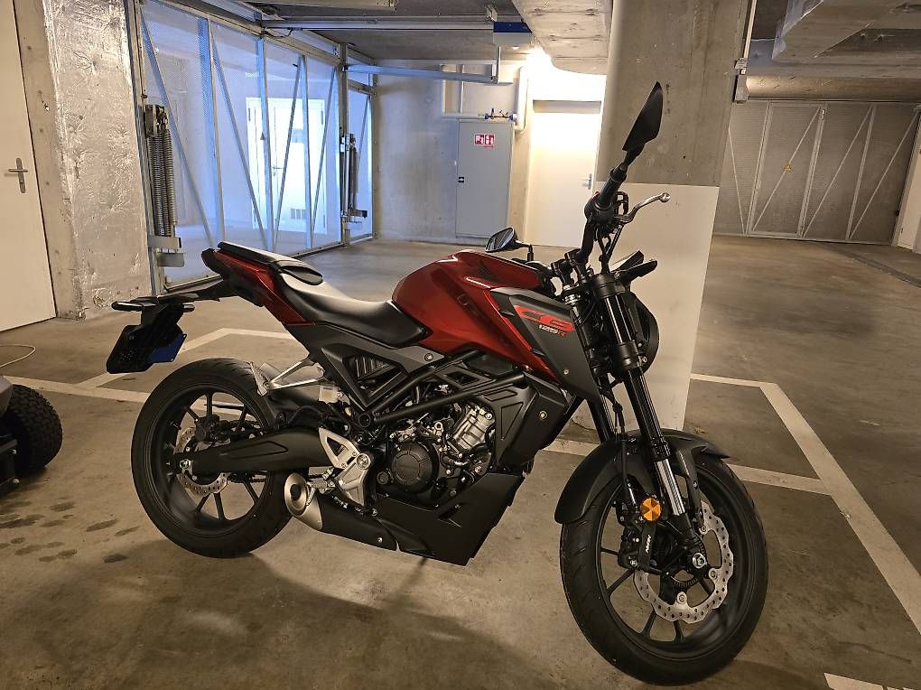 Strasse: Honda cb125r – Gebraucht aus Lausanne von rub_y8bx 1