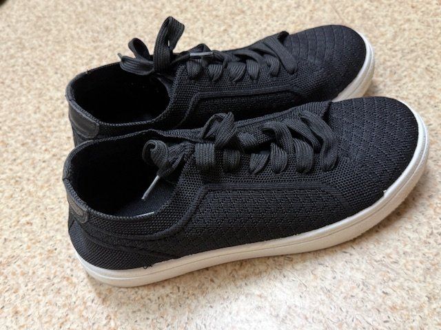 Scarpe da donna: damen sneaker grösse 38 – Usato da Oeschgen venduto da Mich_elle