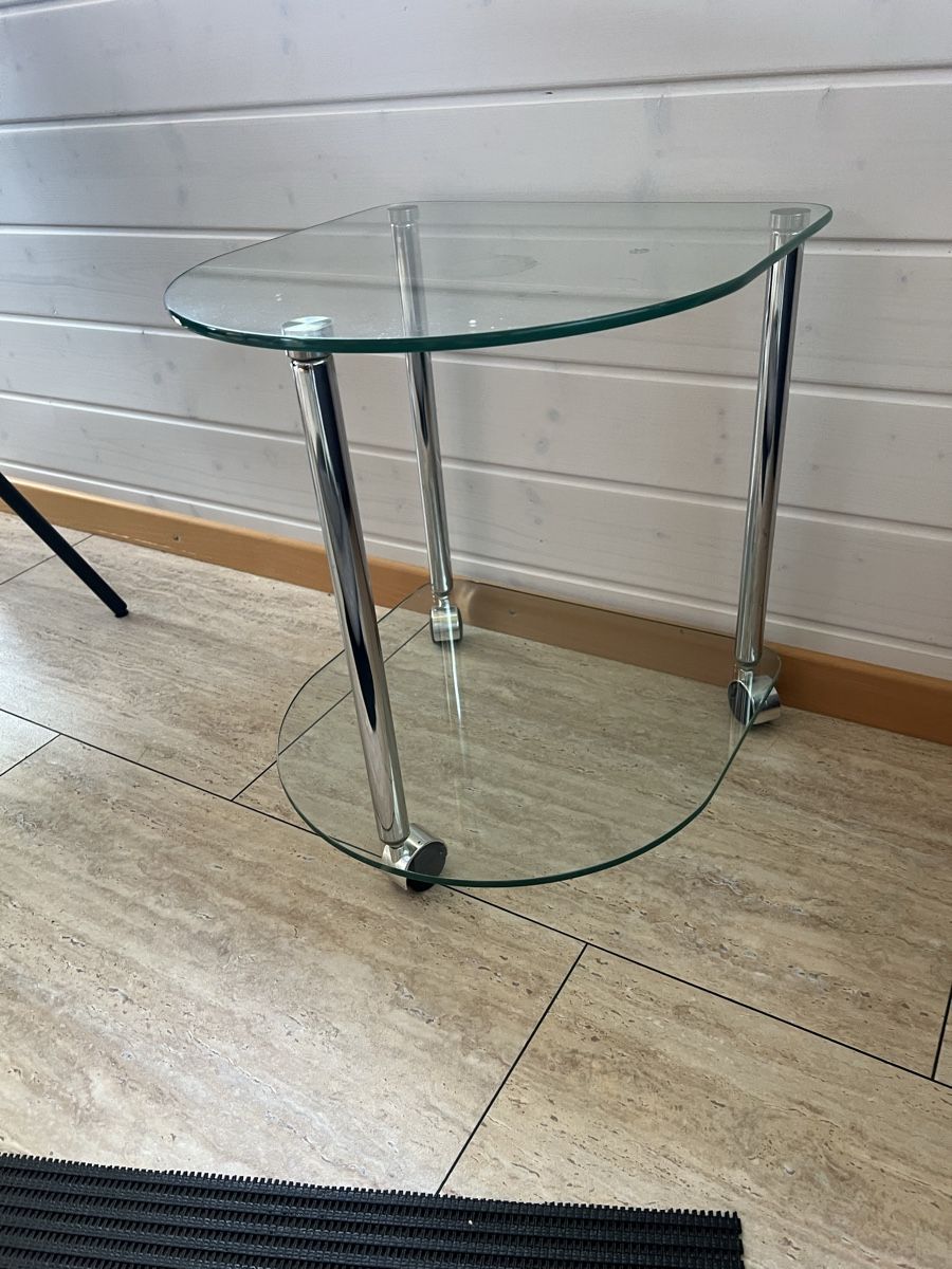 Tavoli: Glas Beistelltisch – Usato da Appenzell venduto da jul_gxy5 1