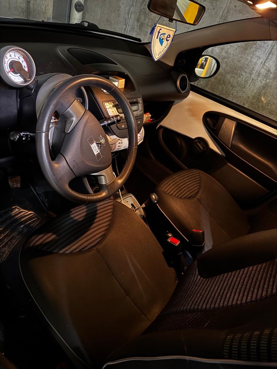 Peugeot Automobili: Peugeot 107 1.0l Weiss – Usato da Volketswil venduto da leo_f6mr 2