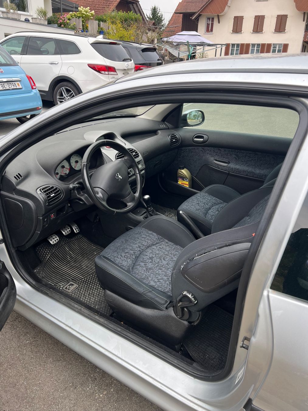 Peugeot Autos: Peugeot 206 - 1.6 Quicksilver - Ab 1.- – D'occasion à Sutz par Toyota14 5