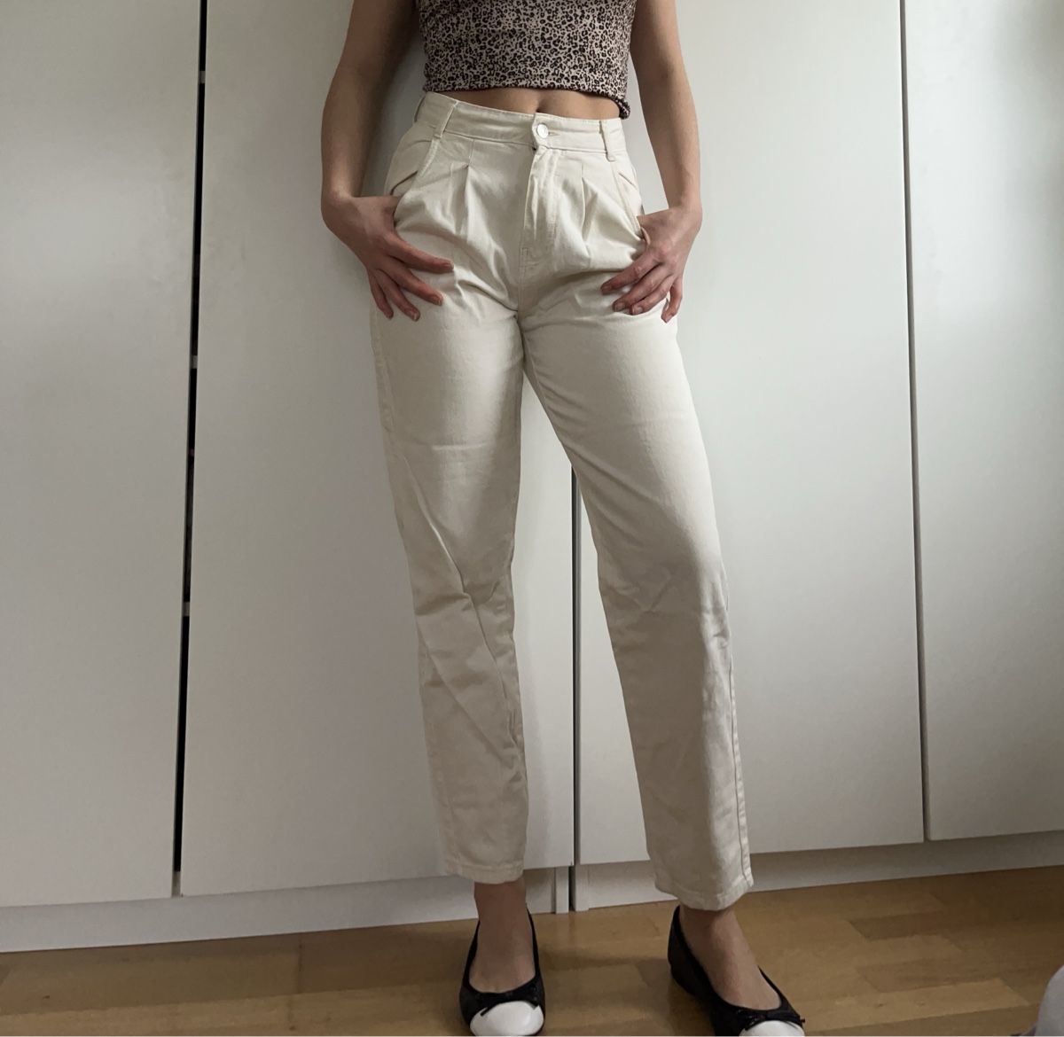 Tally Weijl Jeans: Jeans weiss Buntfallten – Usato da Bern venduto da valery_la_cherry