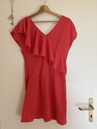 Schönes rotes Kleid von OBJECT, Grösse XS