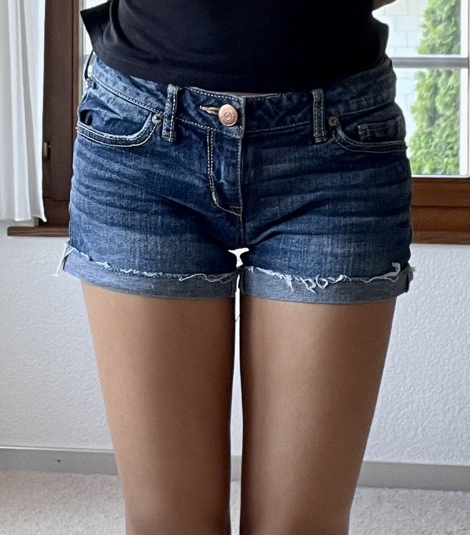Jeans: Shorts  – Gebraucht aus Herisau von Ciaoschein 2
