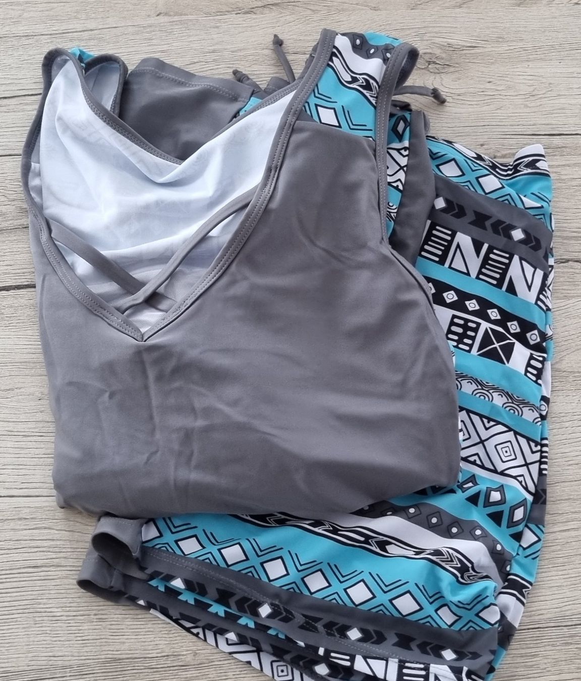 Costumi da bagno & Bikini: Tankini mit Muster, Gr. XXL – Nuovo (secondo la descrizione) da Grossdietwil venduto da GNOM313