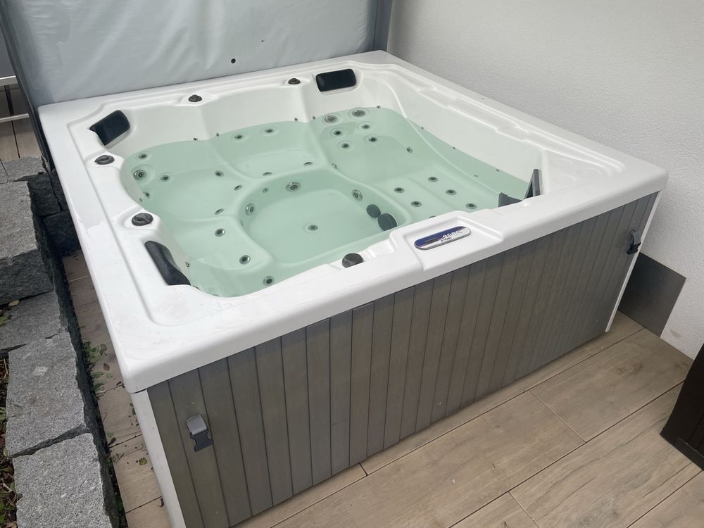 Whirlpool Emotion SPA 5Plätzer Kaufen auf Ricardo