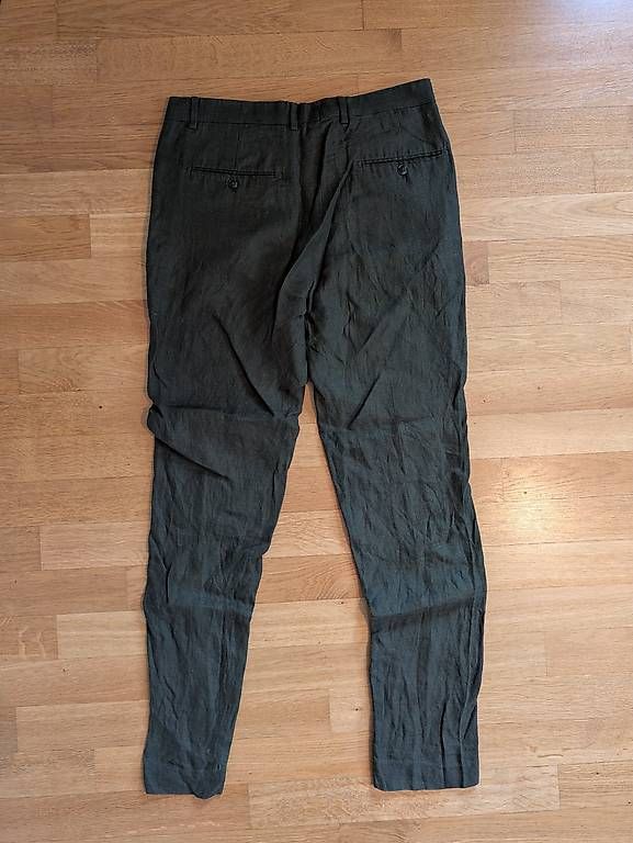 Mango Pantaloni: Leinenhose lang Herren olivgrün – Usato da Ennetbaden venduto da pau_8kxv