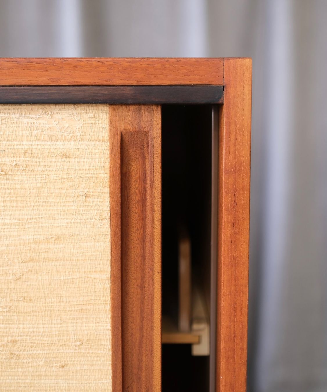 Cassettiere: Dieter Wäckerlin Sideboard von Behr Möbel 1958 – Usato da Bern venduto da Zmodern_VIN 8