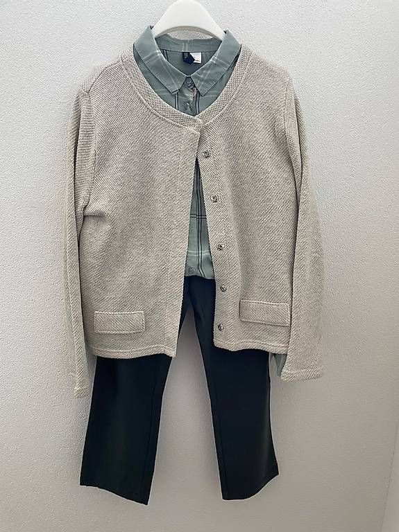 Kleiderpakete: Tolles Outfit Grösse 44 – Gebraucht aus Aadorf von Ivory83 2
