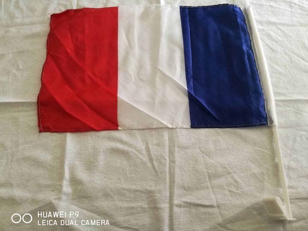 Bandiere: Autofahnen Frankreich – Nuovo e nell'imballaggio originale da Seewen SZ venduto da pakosshop 1