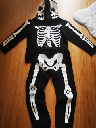 Cooles Skelett-Kostüm, Gr. 122/128, H&M