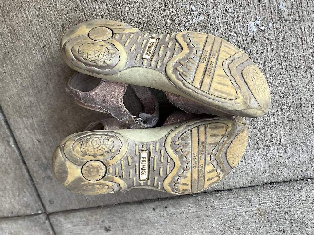Scarpe per ragazze: Primigi Sandale Gr. 29 – Usato da Zollikon venduto da CorViv 1
