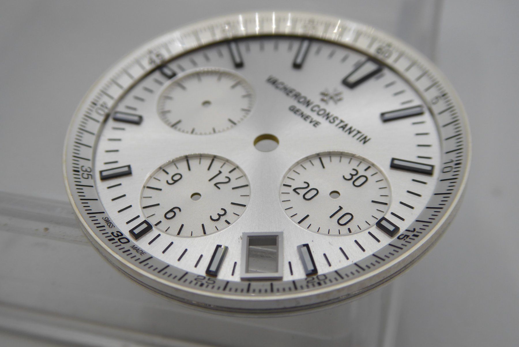 Vacheron Orologi: Vacheron Constantin Overseas Chronograph silver dial 5500V – Nuovo (secondo la descrizione) da Geneve venduto da adr_xk6n 4