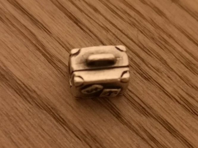 Pandora Anhänger: Original Pandora Koffer Charm – Gebraucht aus Stein AR von elifi88 2