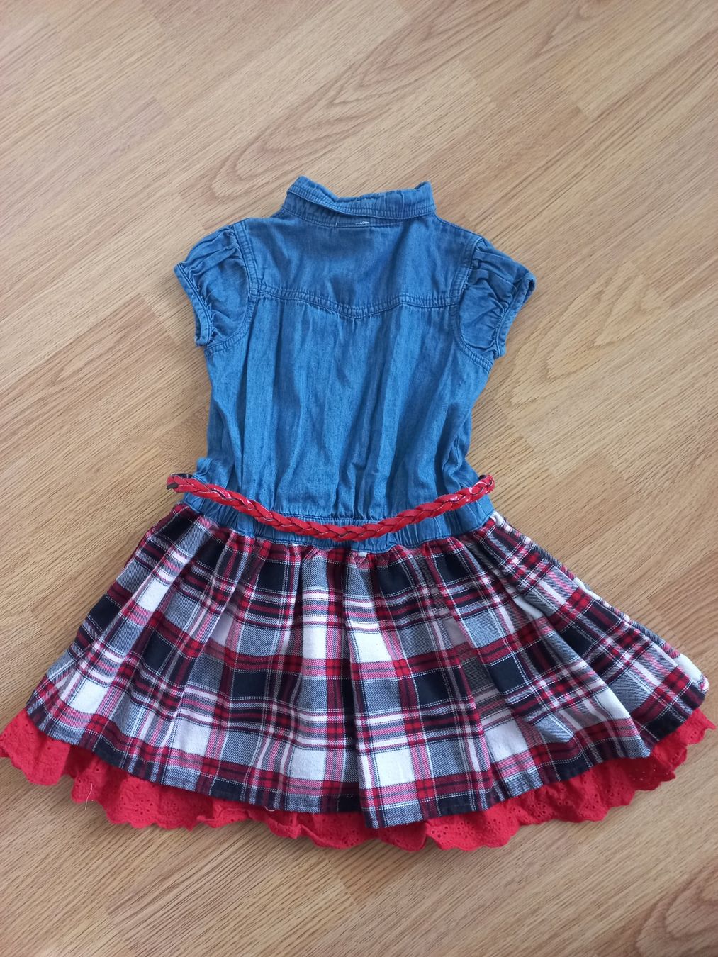 Vestiti & Gonne: Mädchen Kleid – Usato da Langnau am Albis venduto da kit_l9h5 1