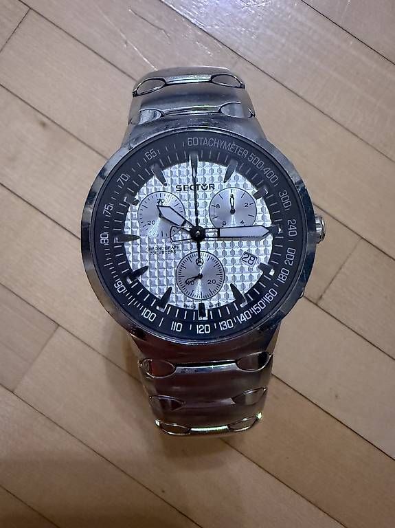 Uhren: SECTOR 700 Armbanduhr – Gebraucht aus Scherzingen von polini42
