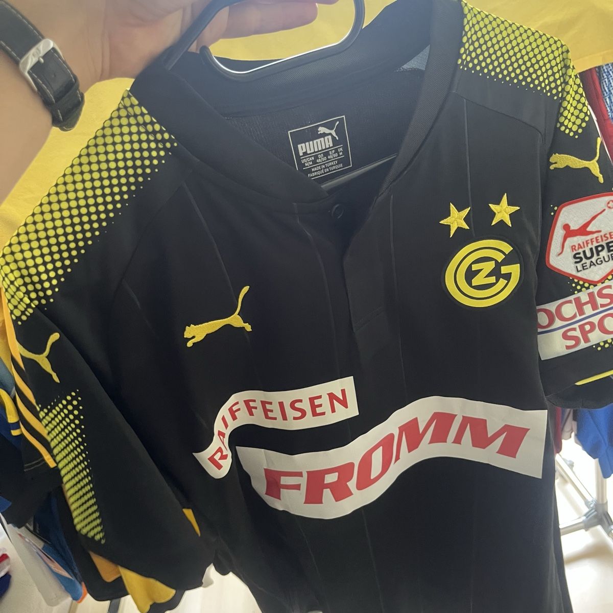 Puma Canottiere & Pantaloni: Matchworn Trikot Grasshoppers Puma Gjorgjev – Usato da Winterthur venduto da LaBodega 2