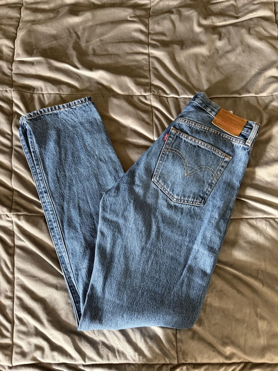 Levi's Jeans: Jeans Levis 501 – Usato da Montsevelier venduto da Duna2210