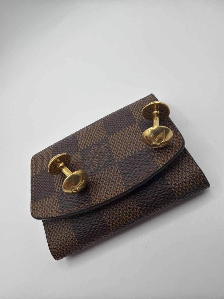 Louis Vuitton Gemelli: Manschettenknöpfe Louis Vuitton  – Usato da Horw venduto da Mm-watch 2